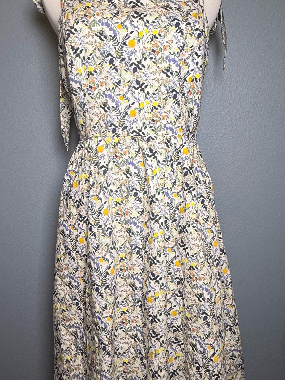 ANTONIO MELANI Cream Floral Midi Dress with Yellow and Navy Accents